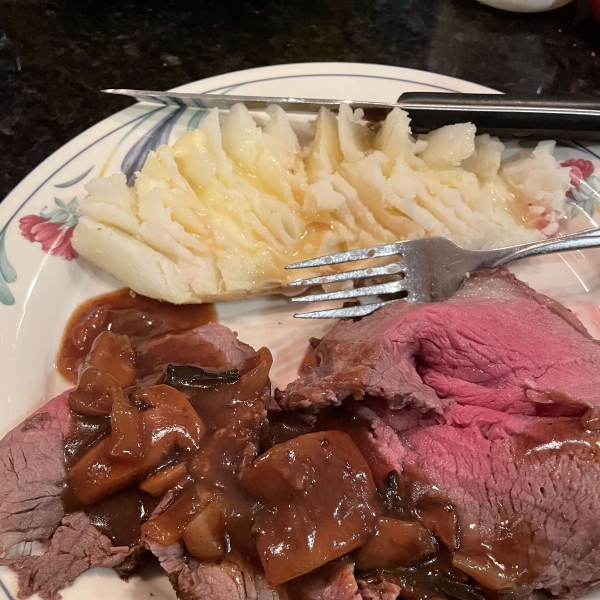 Beef Sirloin Tip Roast With Mushrooms Recipe Easy Cook Find 