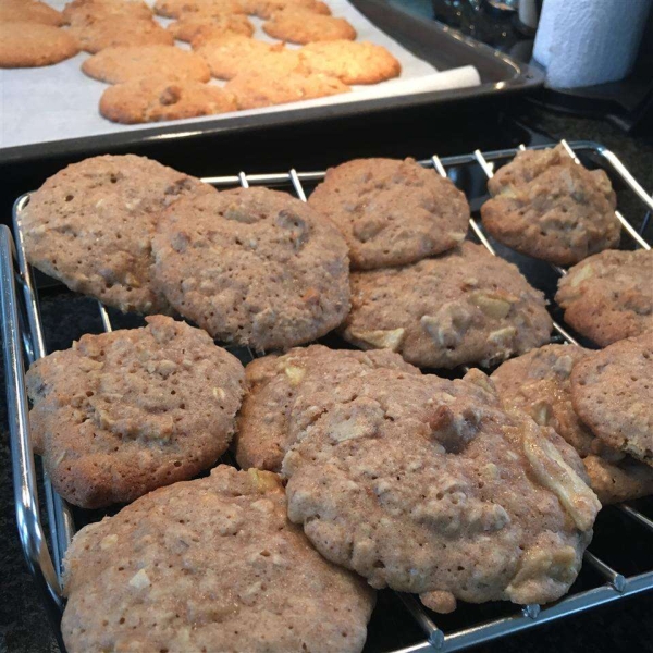 Apple Oatmeal Cookies I