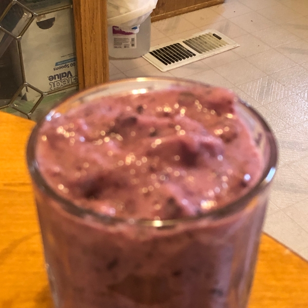 Very Berry Blueberry Smoothie