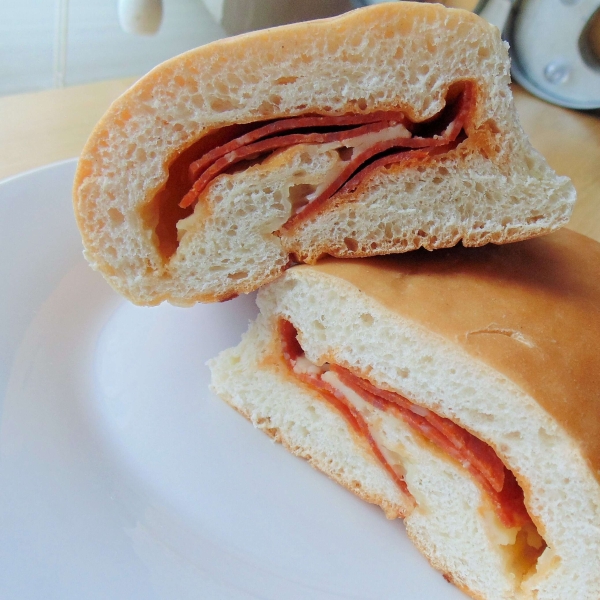 Easy Pepperoni Bread