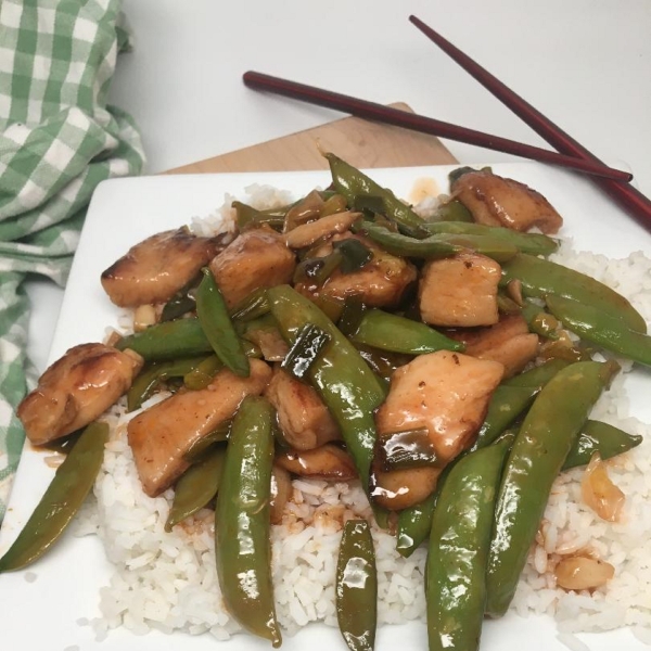 Spicy Sriracha Chicken Stir-Fry