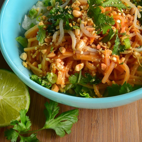 Carrie's Pad Thai Salad