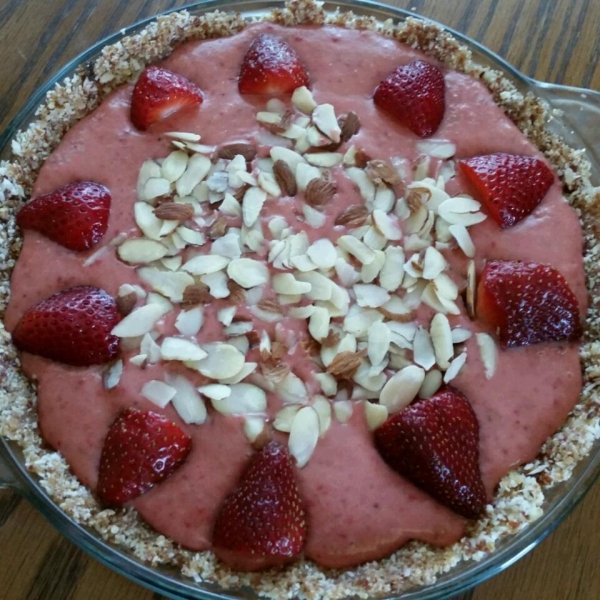 Raw Vegan Strawberry Pie