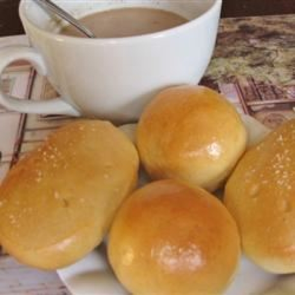 Pan de Sal - Filipino Bread Rolls