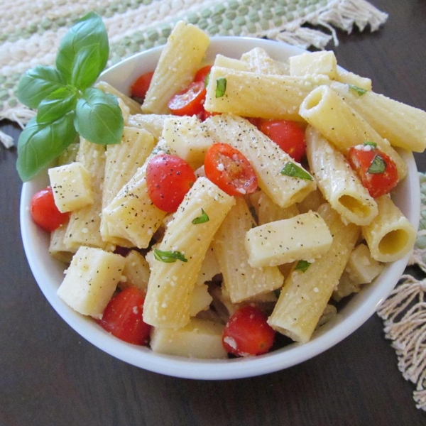 Caprese Pasta Salad