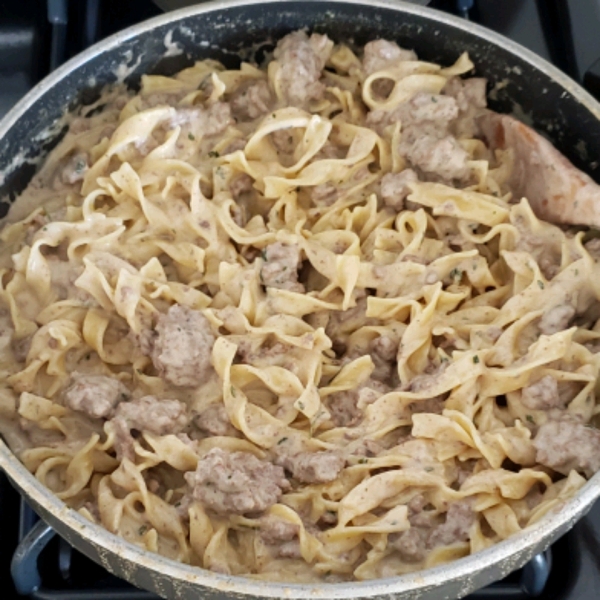 One-Pot Ground Beef Stroganoff