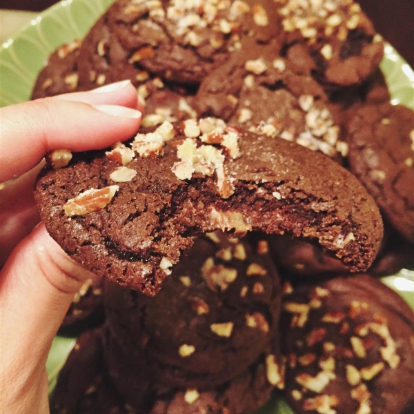 Caramel Pecan Cookies