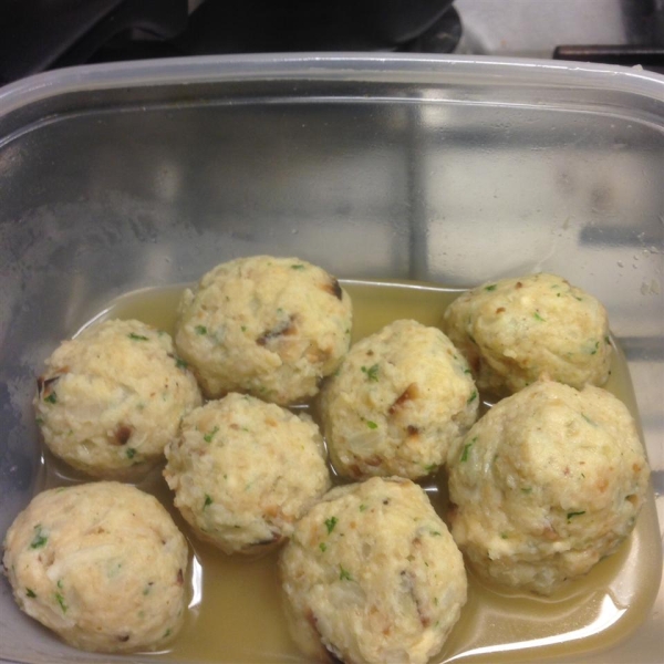 Oma's Fabulous Matzo Ball Soup