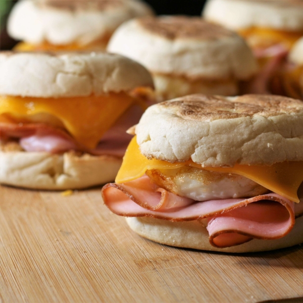 Ham, Egg, and Cheese Breakfast Sandwiches
