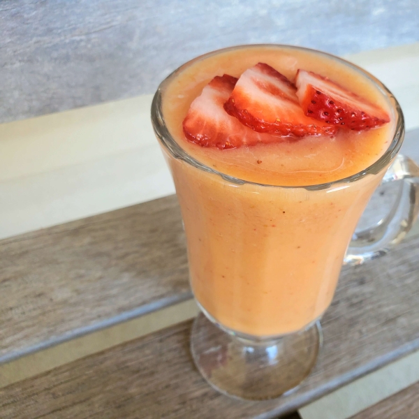 Recharge-Style Strawberry Mango Smoothie