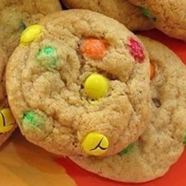 Candy-Coated Milk Chocolate Pieces Party Cookies