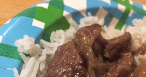 Egyptian Lahma Bil Basal (Beef in Rich Onion Sauce)