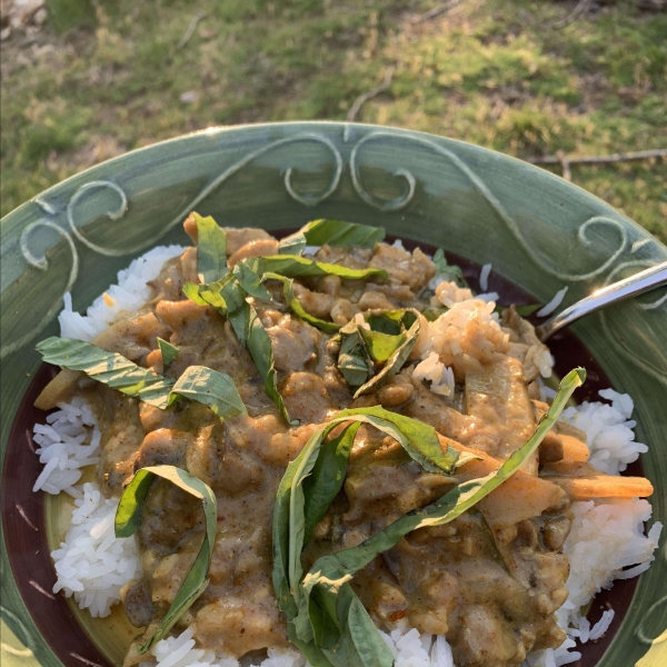Peanut Curry with Chicken and Basil