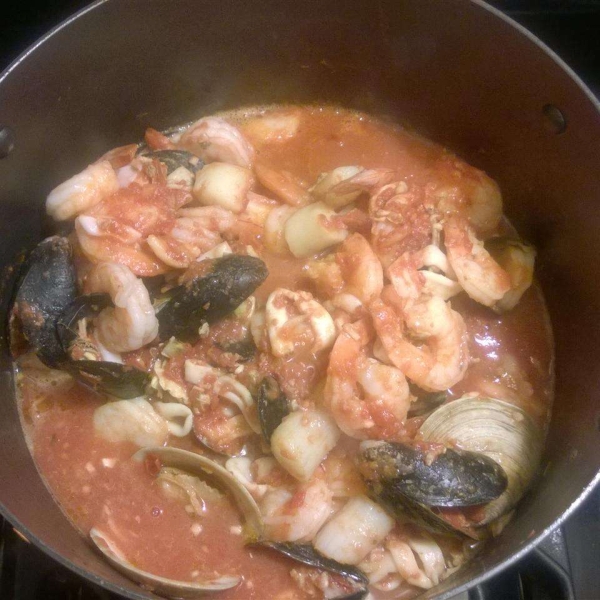 Zuppa Di Pesce Fra Di Avolo