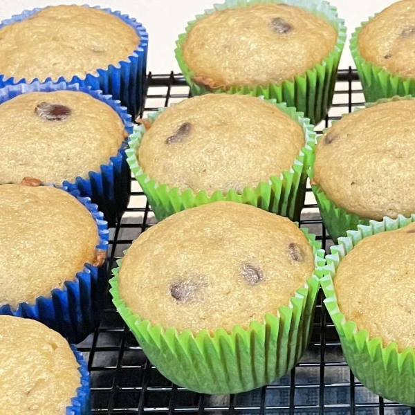 Banana Chocolate Chip Cupcakes with Cream Cheese Frosting