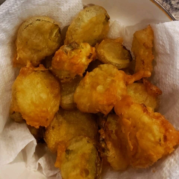 Beer Batter Deep Fried Dill Pickles