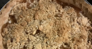 Apple Crumb Pie for a Crowd