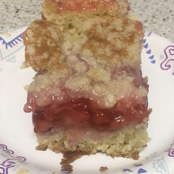 Strawberry Rhubarb Coffee Cake