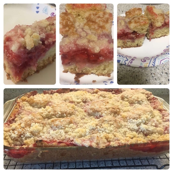 Strawberry Rhubarb Coffee Cake