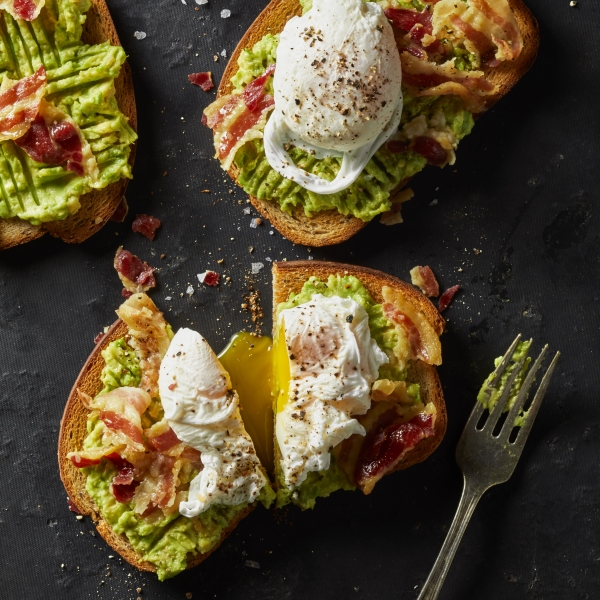 Avocado Toast with Crumbled Crispy Pancetta