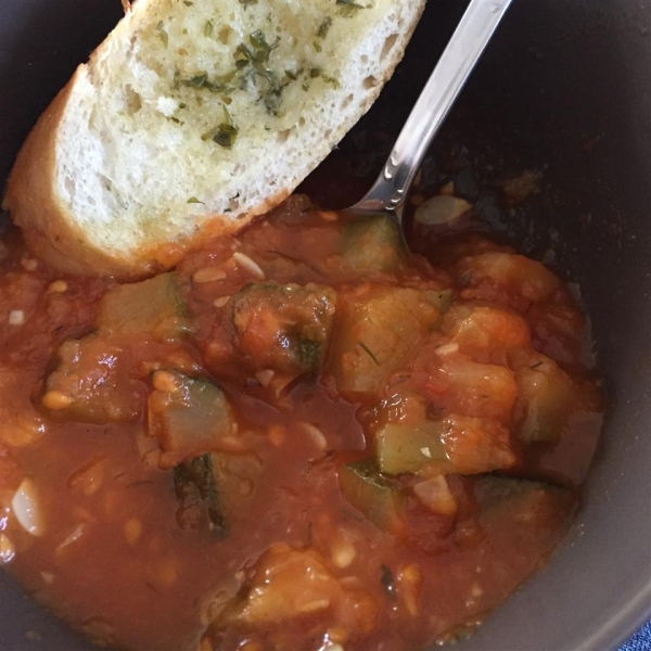 Fresh Tomato Zucchini Soup