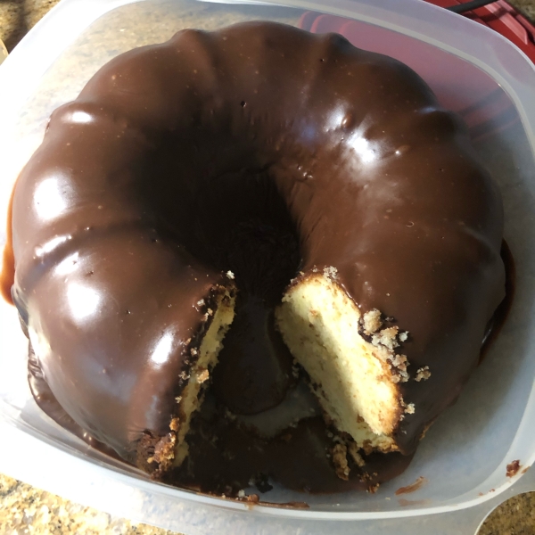 Easy Chocolate Bundt Cake Glaze