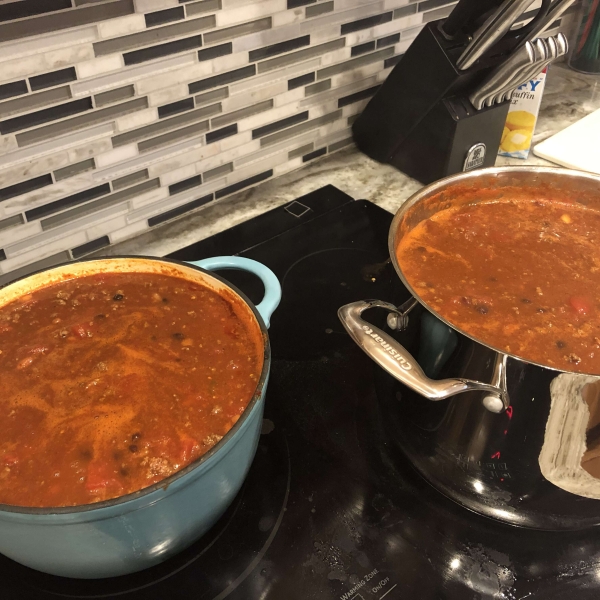 Frank's Spicy Alabama Onion Beer Chili