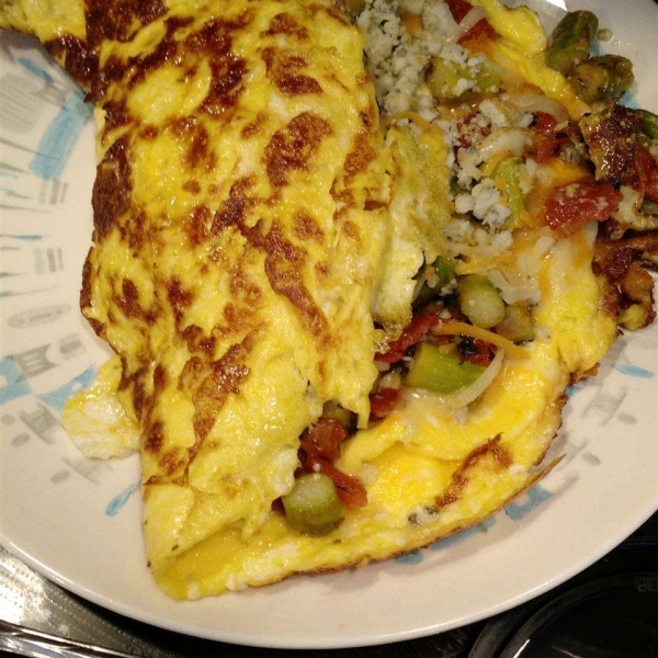 Greek Omelet with Asparagus and Feta Cheese