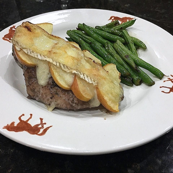 Sage Apple Chicken with Brie