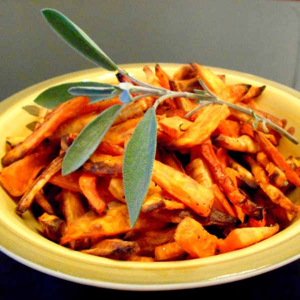 Roasted Sweet Potatoes and Vegetables With Thyme and Maple Syrup