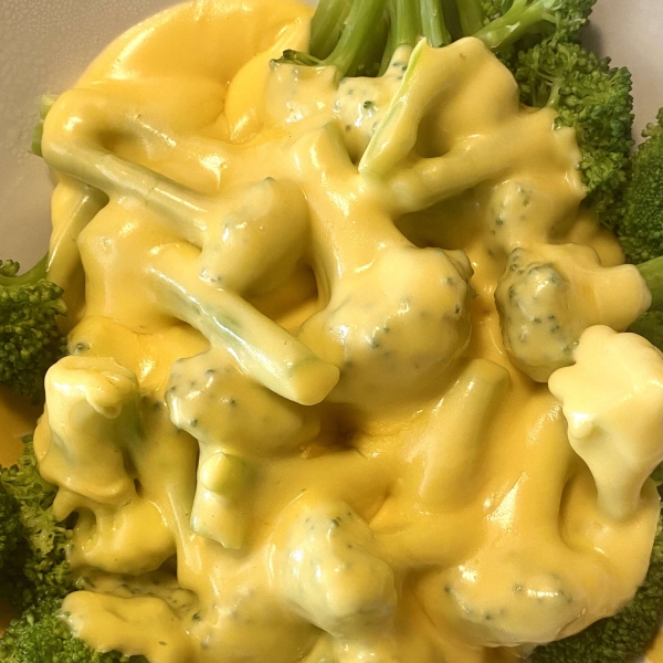 Homemade Cheddar Cheese Sauce