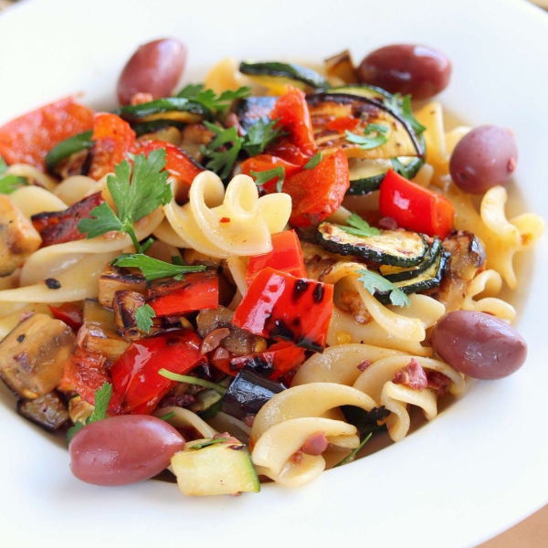 Vegan Italian Pasta Salad with Vegetables and Olives