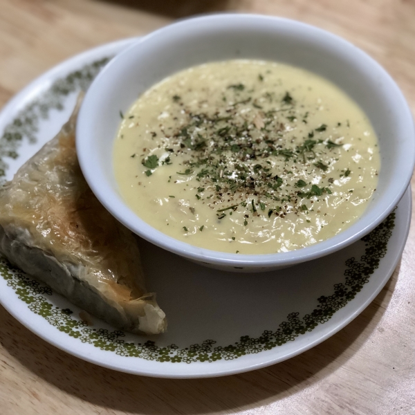 Vegetarian Lemon-Rice Soup