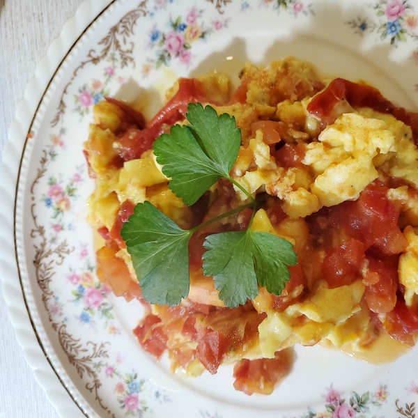 Scrambled Eggs and Tomatoes