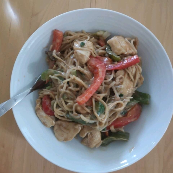 Peanut Chicken Lo Mein