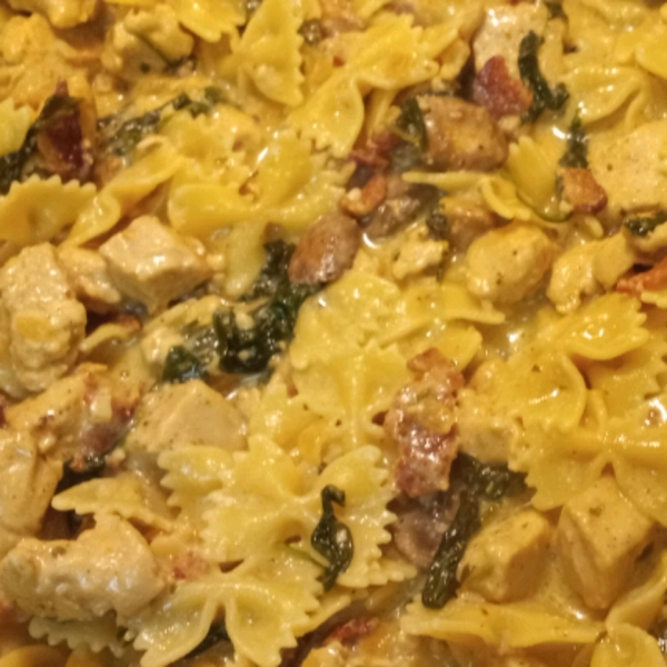 Mascarpone Pasta with Chicken, Bacon and Spinach