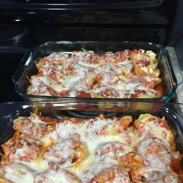 Chicken and Cheese Stuffed Jumbo Shells