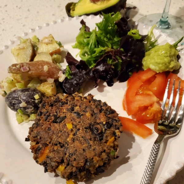 Black Bean Quinoa Veggie Burgers