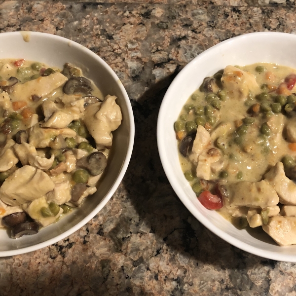 Easy Skillet Chicken à la King