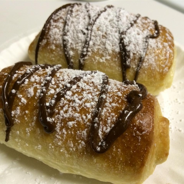 Pain au Chocolat (Chocolate-Filled Croissant)