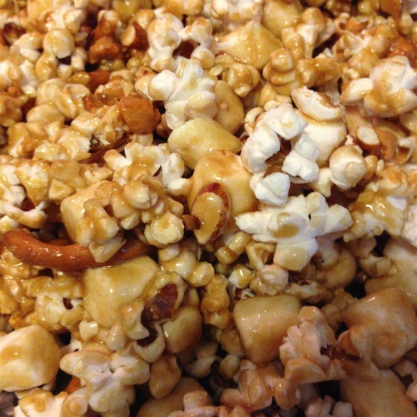 Caramel Pretzel Nut Popcorn