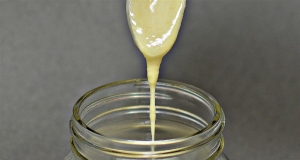 How to Make Sweetened Condensed Milk