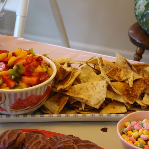 Fruit Salsa with Cinnamon Tortilla Chips