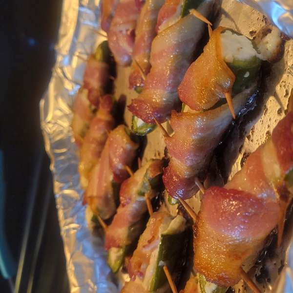 Bacon-Wrapped Jalapeno Poppers