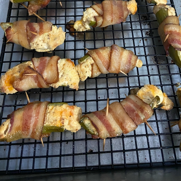 Bacon-Wrapped Jalapeno Poppers