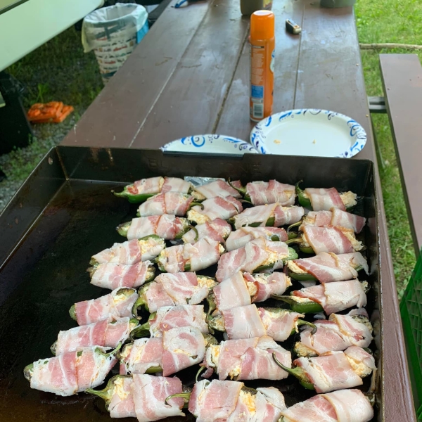 Bacon-Wrapped Jalapeno Poppers