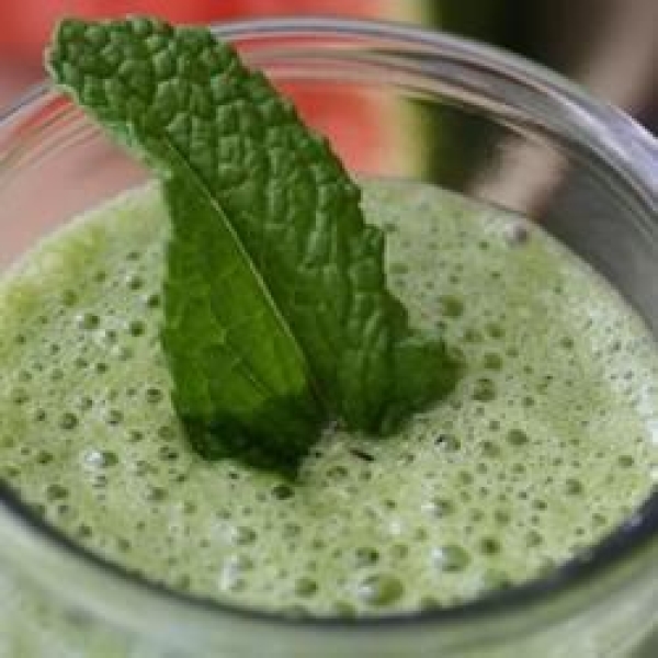 Cucumber-Honeydew Smoothie