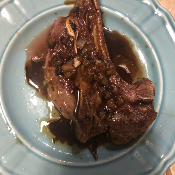 Lamb Chops with Balsamic Reduction