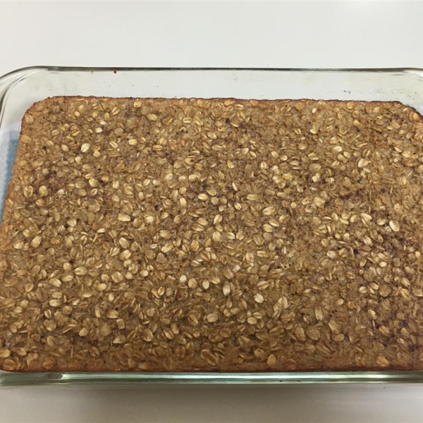 Baked Oatmeal with Cinnamon