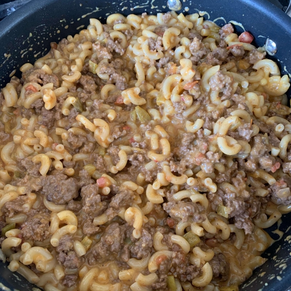 Macaroni and Cheese with Ground Beef, Salsa and Green Chiles